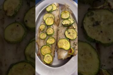 BAKED COD FISH WITH SLICED ZUCCHINI #italianfood #shorts