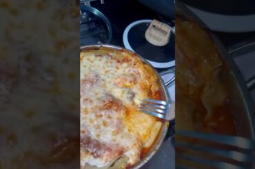 Insanely cheesy lasagna in a pot #dinner #cooking #shorts #cheese